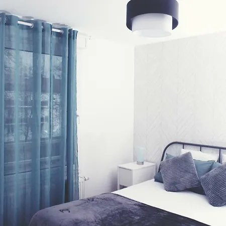 Strasbourg Sud, 2 Pieces 50m2 Neuf, Wifi, Parking Prive *